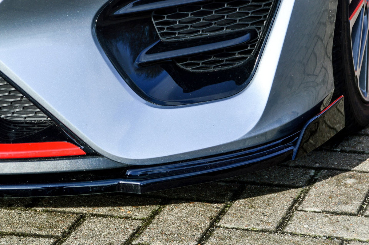 Ingo Noak Tuning Bodykit für Kia Proceed GT CD Facelift 2021, sichtbare Front- und Seitenteile, sportliches Design.