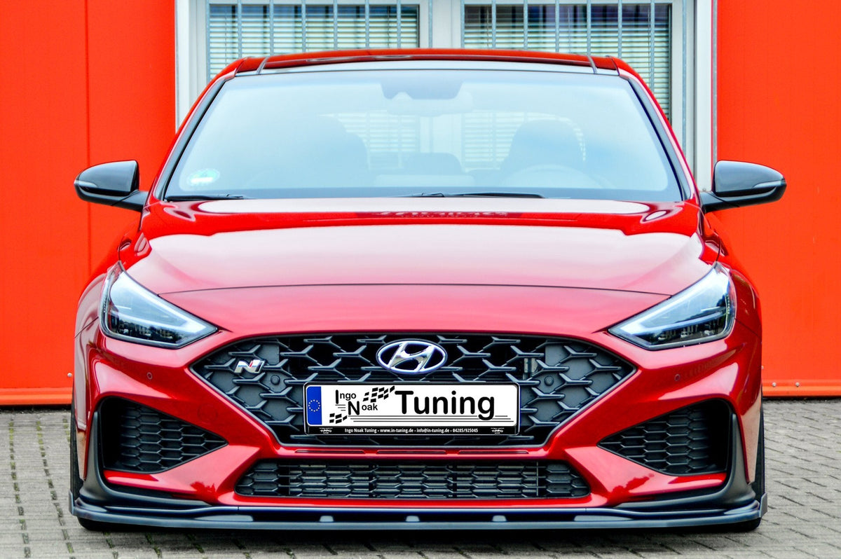 Bodykit für Hyundai i30N Fastback Facelift ab 2021 von Ingo Noak Tuning, sichtbare Stoßstangen und Seitenteile.