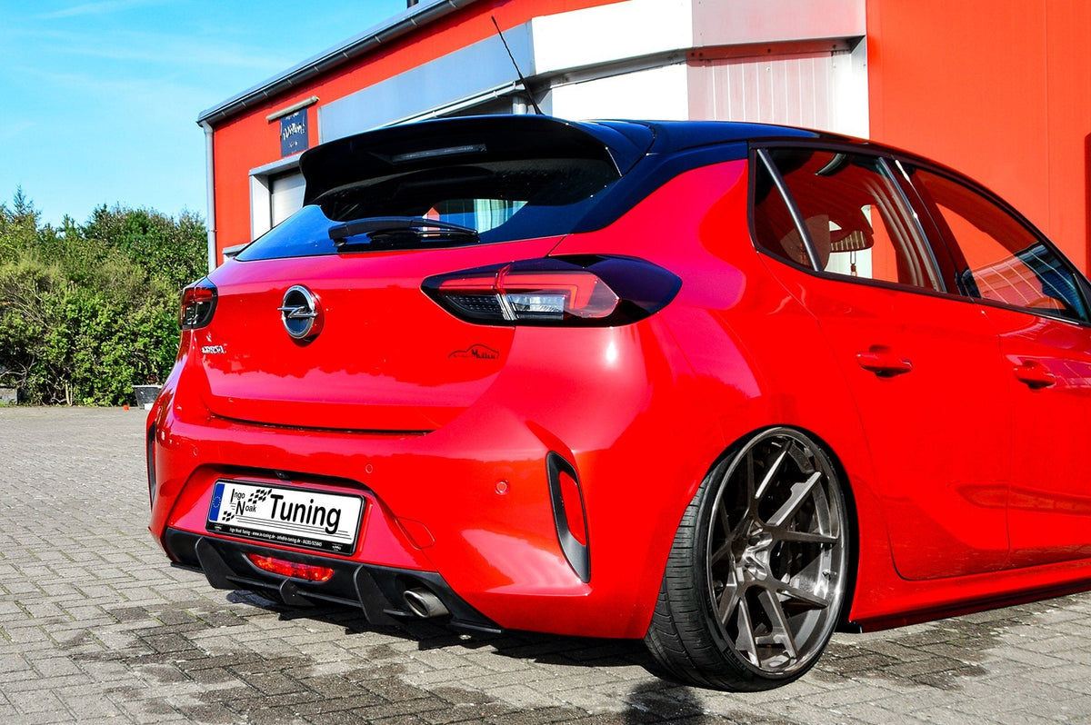 Gefräster Heckansatz mit Finnen für Opel Corsa F GS-Line, Ingo Noak Tuning, aus hochwertigem Material, detailreiche Fahrzeugverzierung