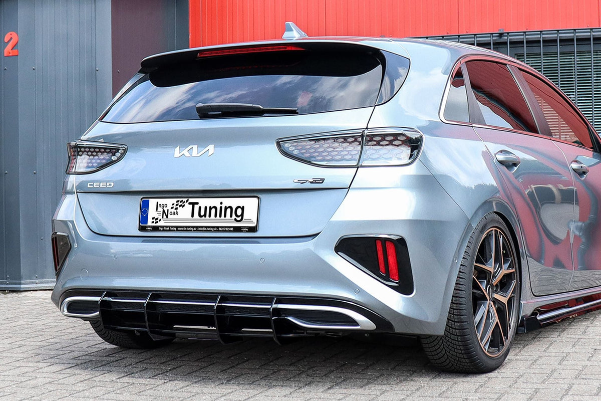 Gefräster Heckansatz aus ABS mit Finnen für Kia Ceed, SK