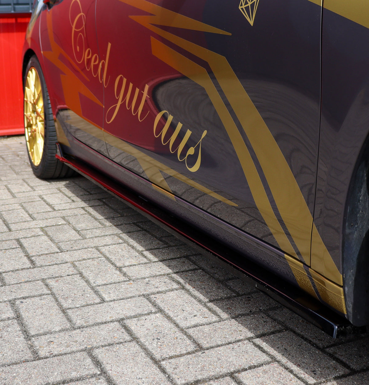 Seitenschweller mit Wing hinten für Kia Ceed CD, Ingo Noak Tuning, schwarze ABS-Optik, sportliches Design, Fahrzeugveredelung