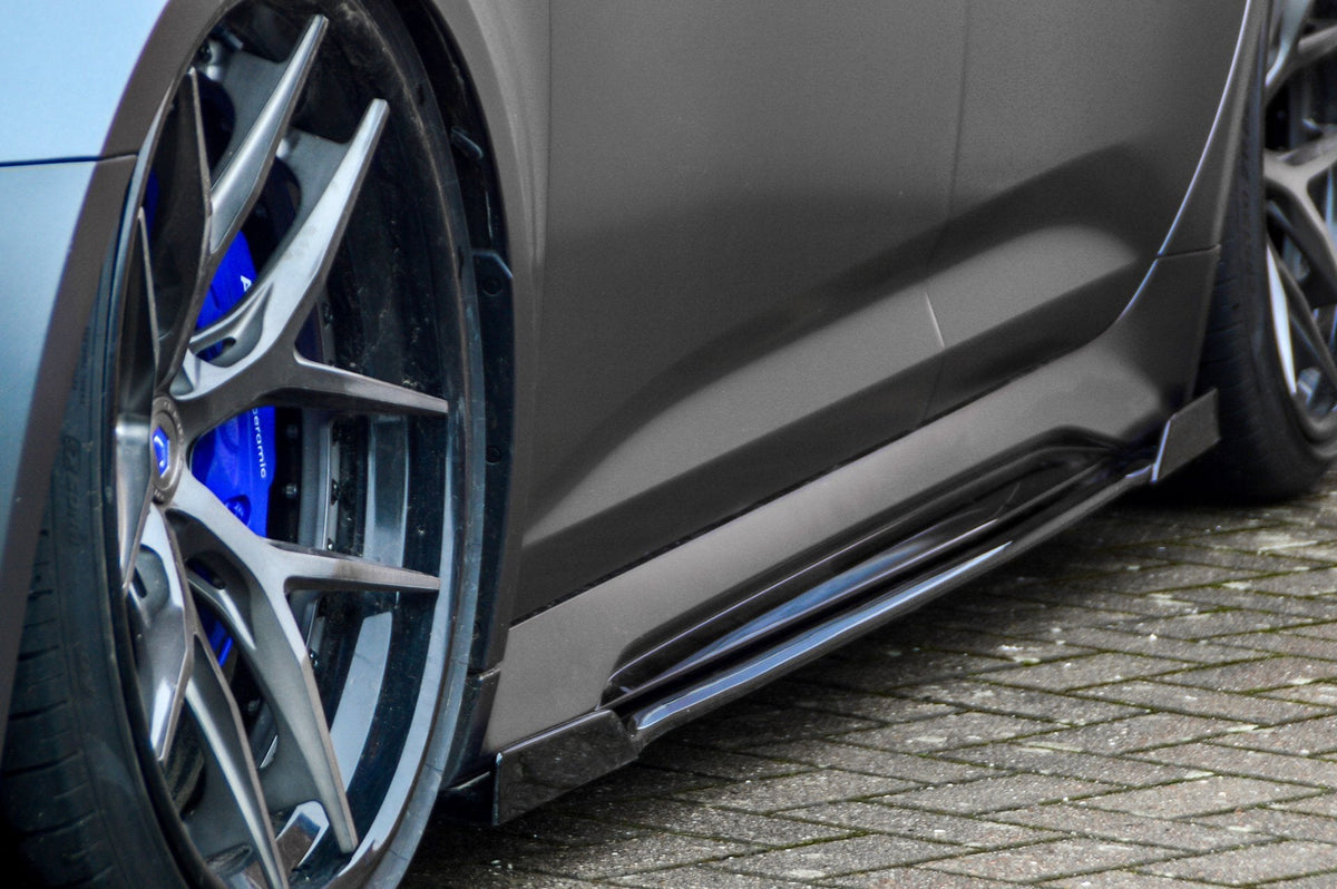 Seitenschweller mit Wing vorne und hinten für Audi RS6 C8 Bj .ab.2019- - Ingo Noak Tuning