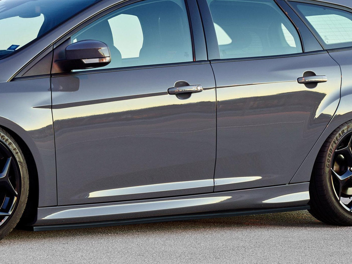 Seitenschweller im Cup Look für Ford Focus DYB ab Bj. 2015