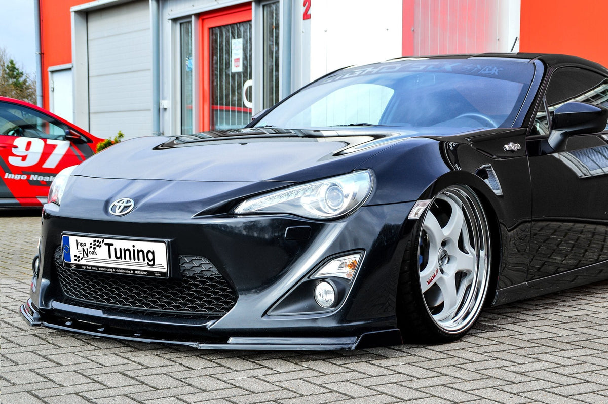 Frontspoilerlippe mit Wing für Toyota GT86, Ingo Noak Tuning, aerodynamisches Auto-Upgrade, sichtbares Spoilerelement, sportliches Design