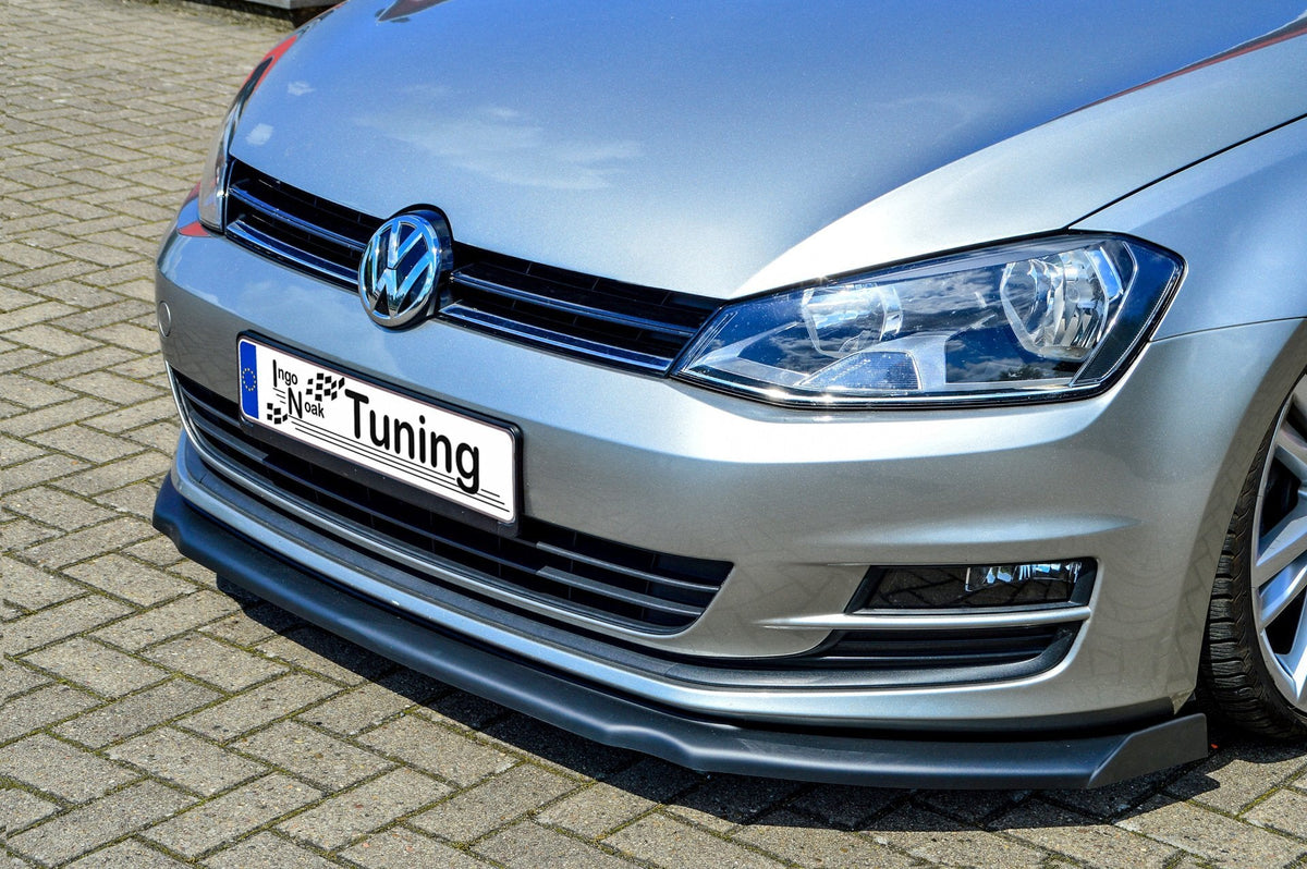 Bodykit für VW Golf 7 Standard von Ingo Noak Tuning, zeigt Frontstoßstange, Seitenschweller und Heckschürze in Autooptik