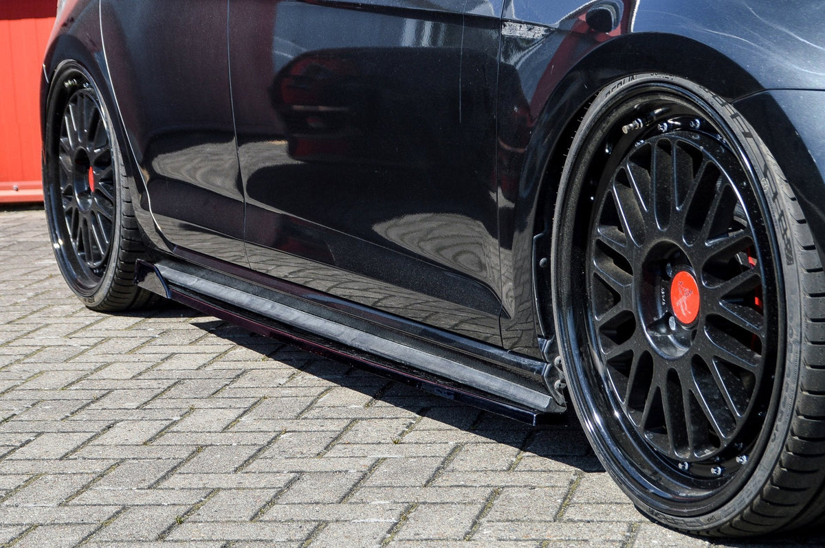 Seitenschweller im Cup3 Look für VW Golf 7R+R-Line Facelift