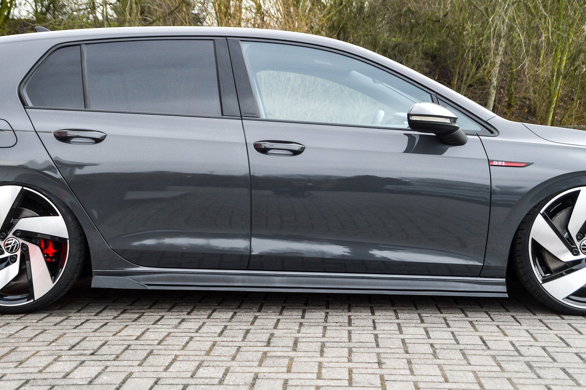 CUP Seitenschweller mit Wing aus ABS für VW Golf 8 GTI + GTD