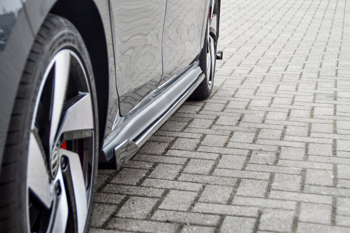 CUP Seitenschweller mit Wing aus ABS für VW Golf 8 GTI + GTD