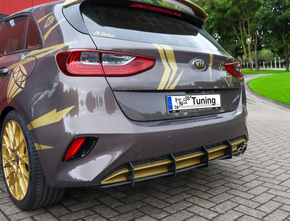 Heckdiffusor für Kia Ceed, Ingo Noak Tuning, ab 2018-2021, aus ABS-Kunststoff, zeigt den schwarzen Heckdiffusor im Blick