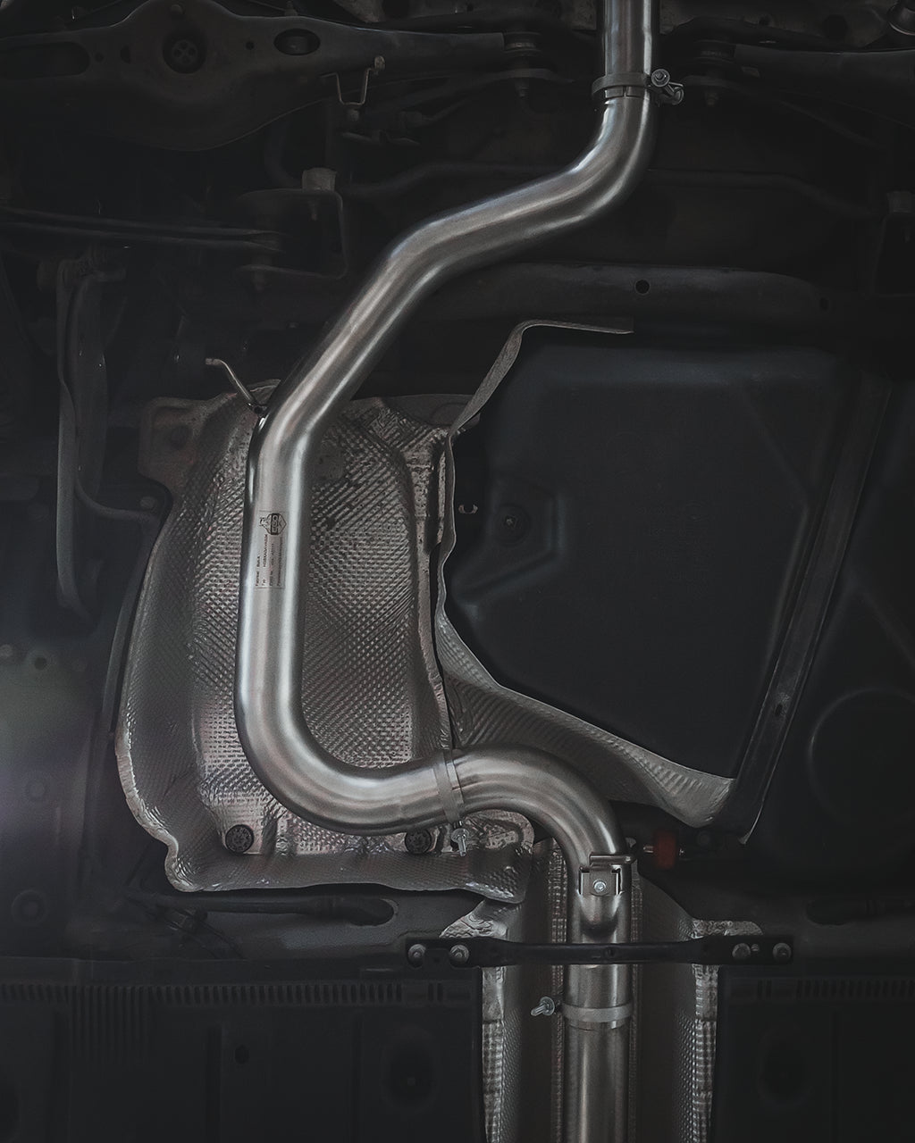 VAG02 Mittelschalldämpfer Ersatzrohr VW Golf 7