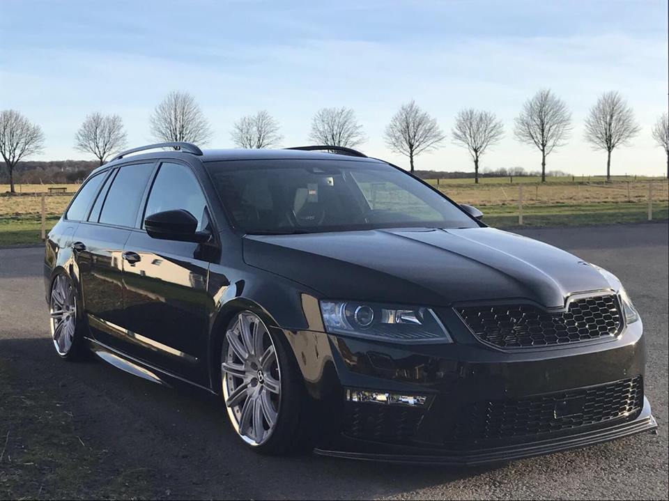 Skoda Octavia 5E Vorfacelift Mücke Kotflügel verbreitert 2,5 cm